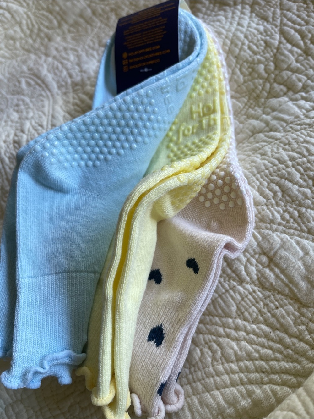 3 Pack Ruffles Pilates Socks - Picture 5 of 6